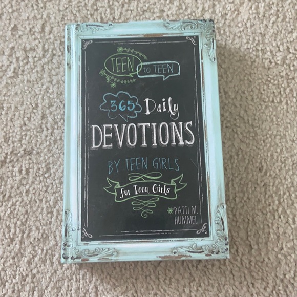 Teen to Teen devotional book - Picture 1 of 1